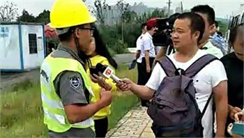 株洲市副市長、市公安局局長李曉葵視查工地現(xiàn)場